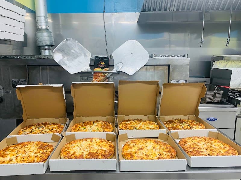 4 Monsters Pizza & Burger main photo