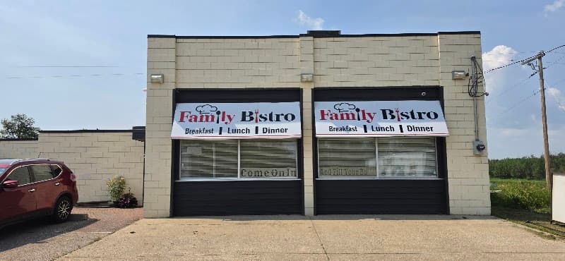 Family bistro restaurant in Sherwood Park, AB