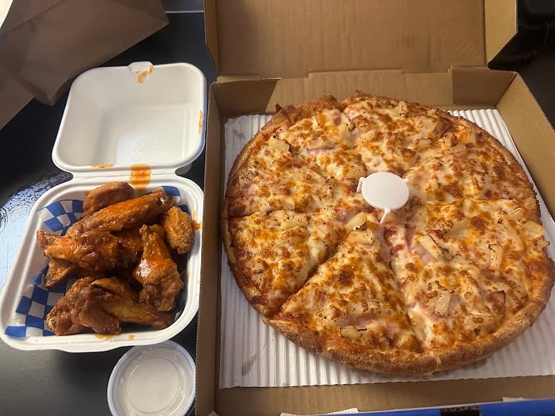 V Trail Pizza in Edmonton