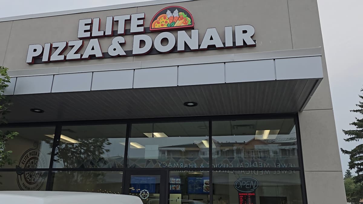 Alcami Pizza in North Edmonton