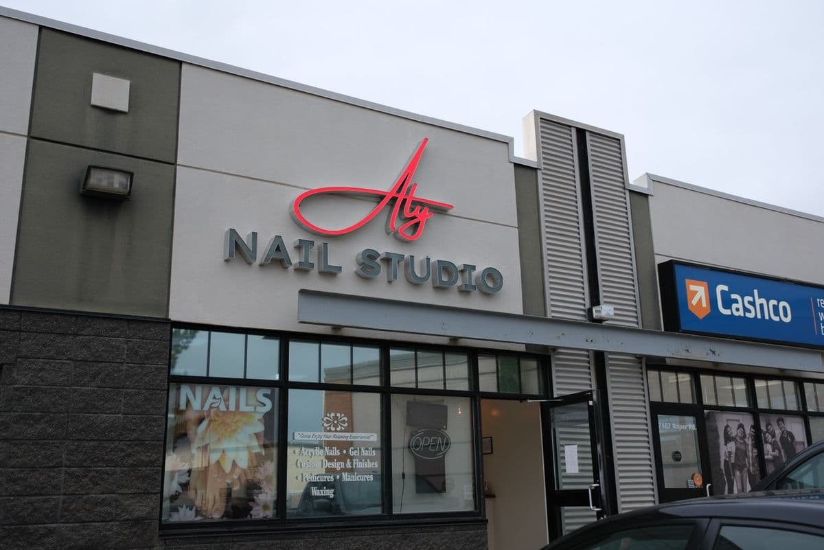Aly Nail Studio in South Edmonton