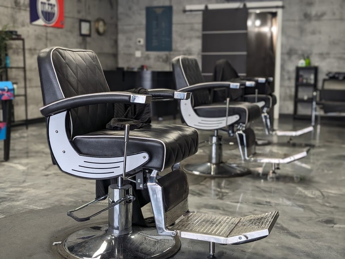 Barber Boss in Beaumont, AB