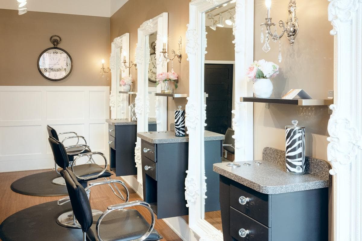Blonde Brunette Hair Studio main photo