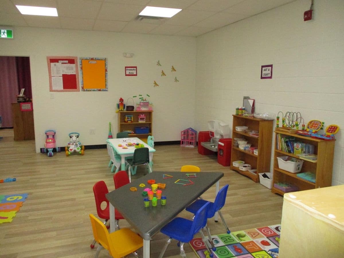 Blooming Stars Daycare and OSC Ltd in Stony Plain, AB