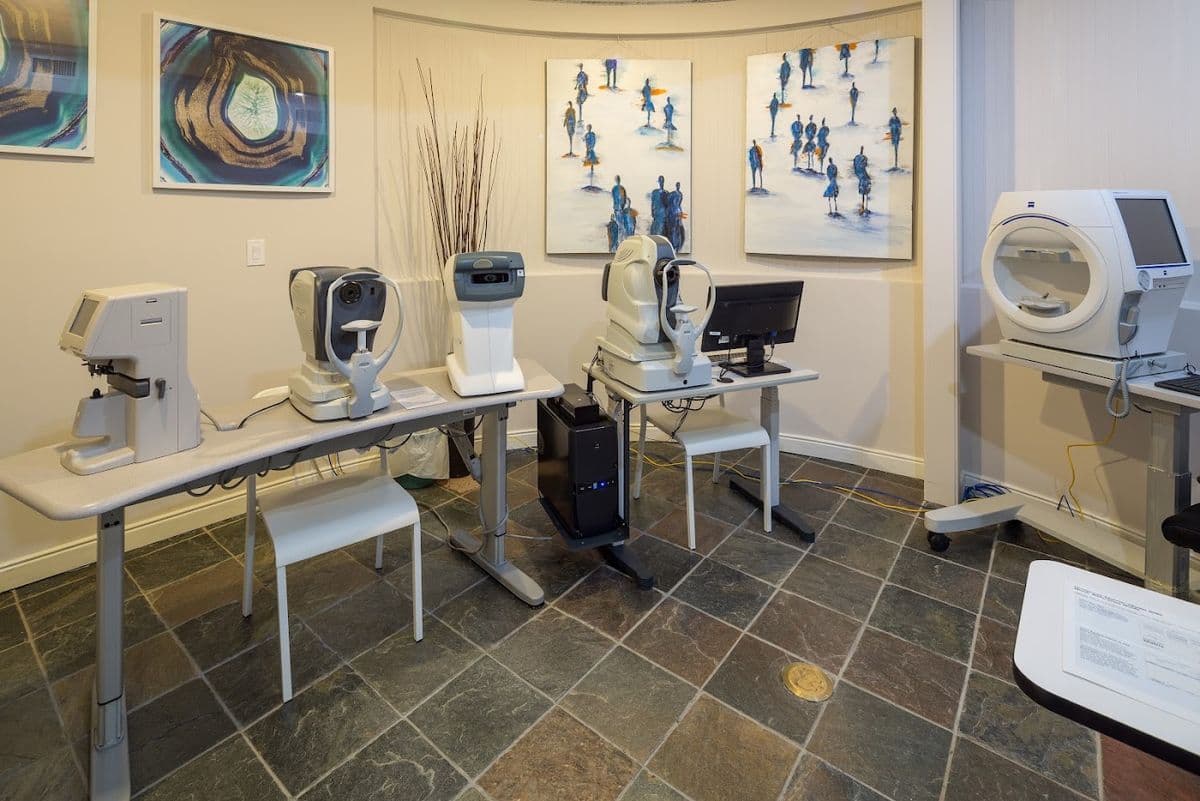 Capital Vision Care (St. Albert) in St. Albert, AB