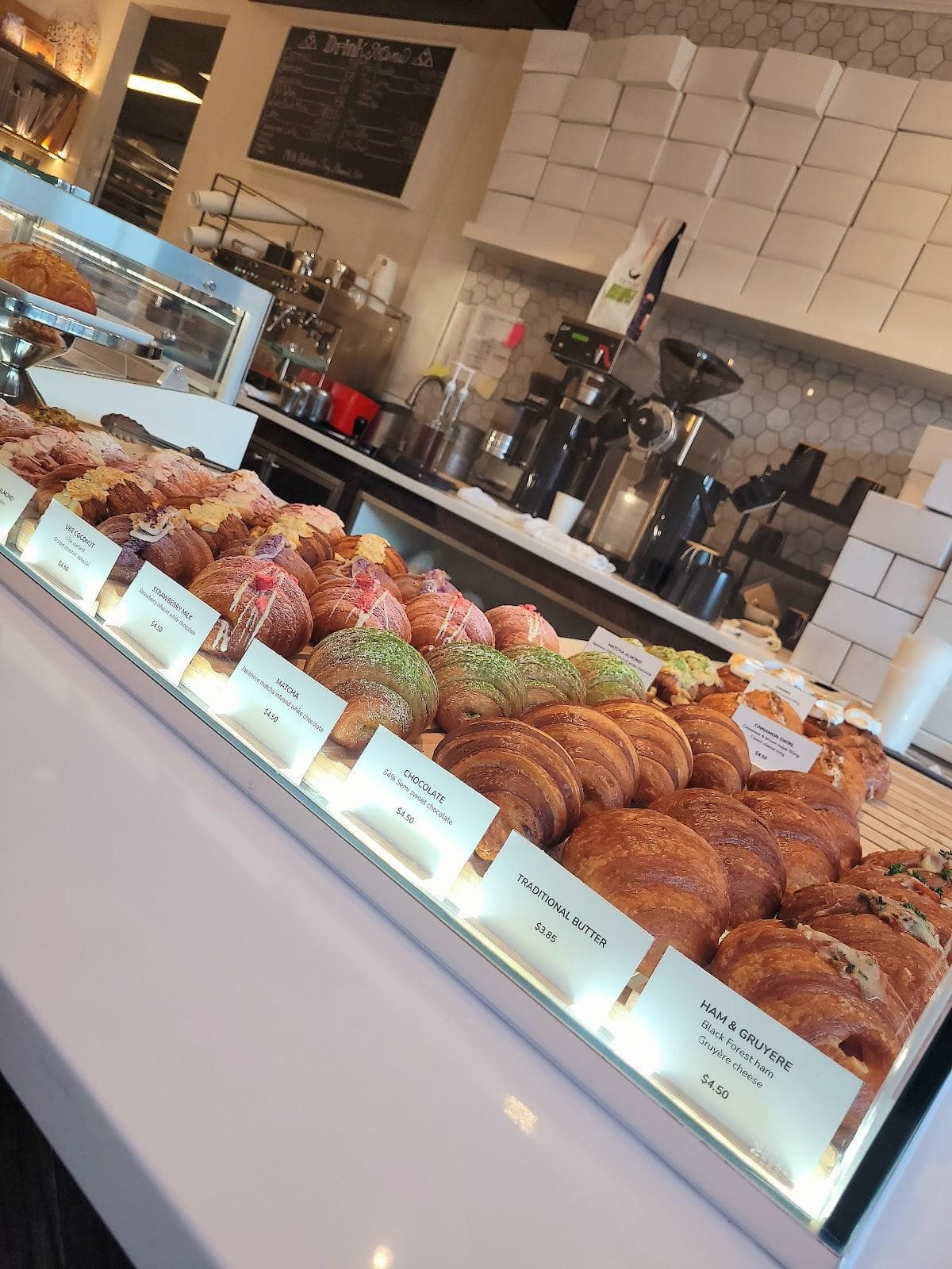Chocorrant Pâtisserie + Cafe main photo