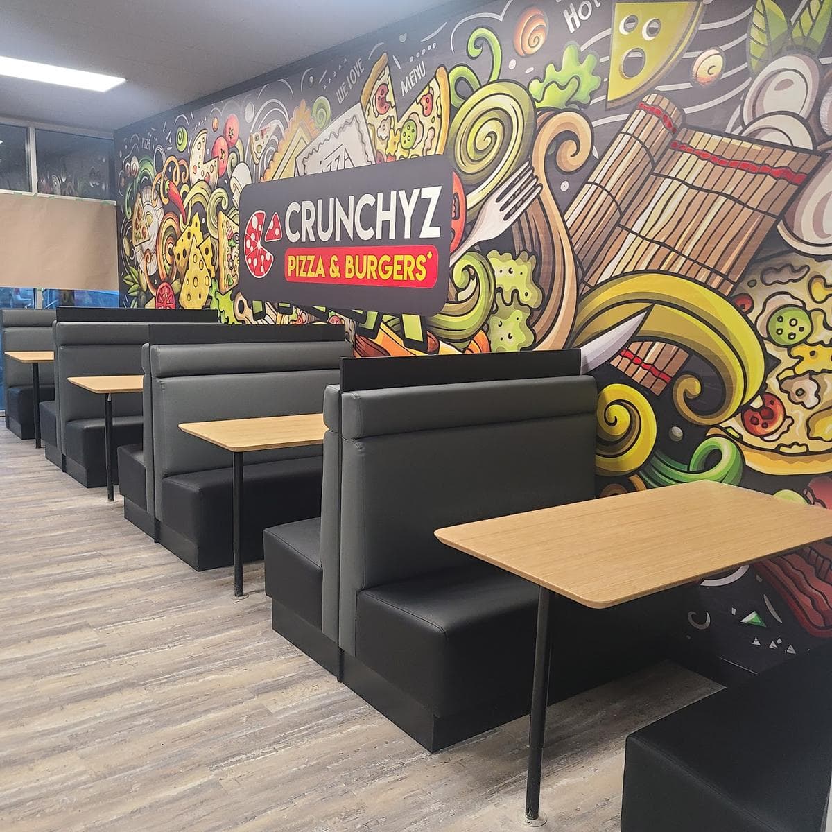 CRUNCHYZ Pizza & Burgers main photo