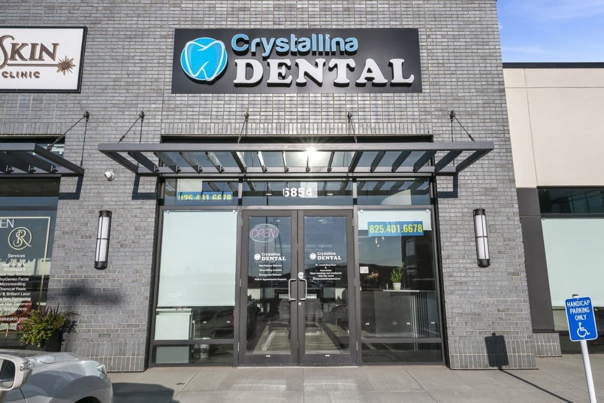 Crystallina Dental in North Edmonton