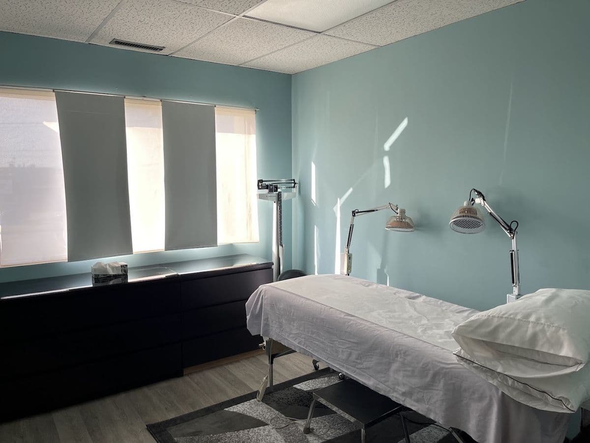Dr Song Acupuncture & Massage Clinic in South Edmonton