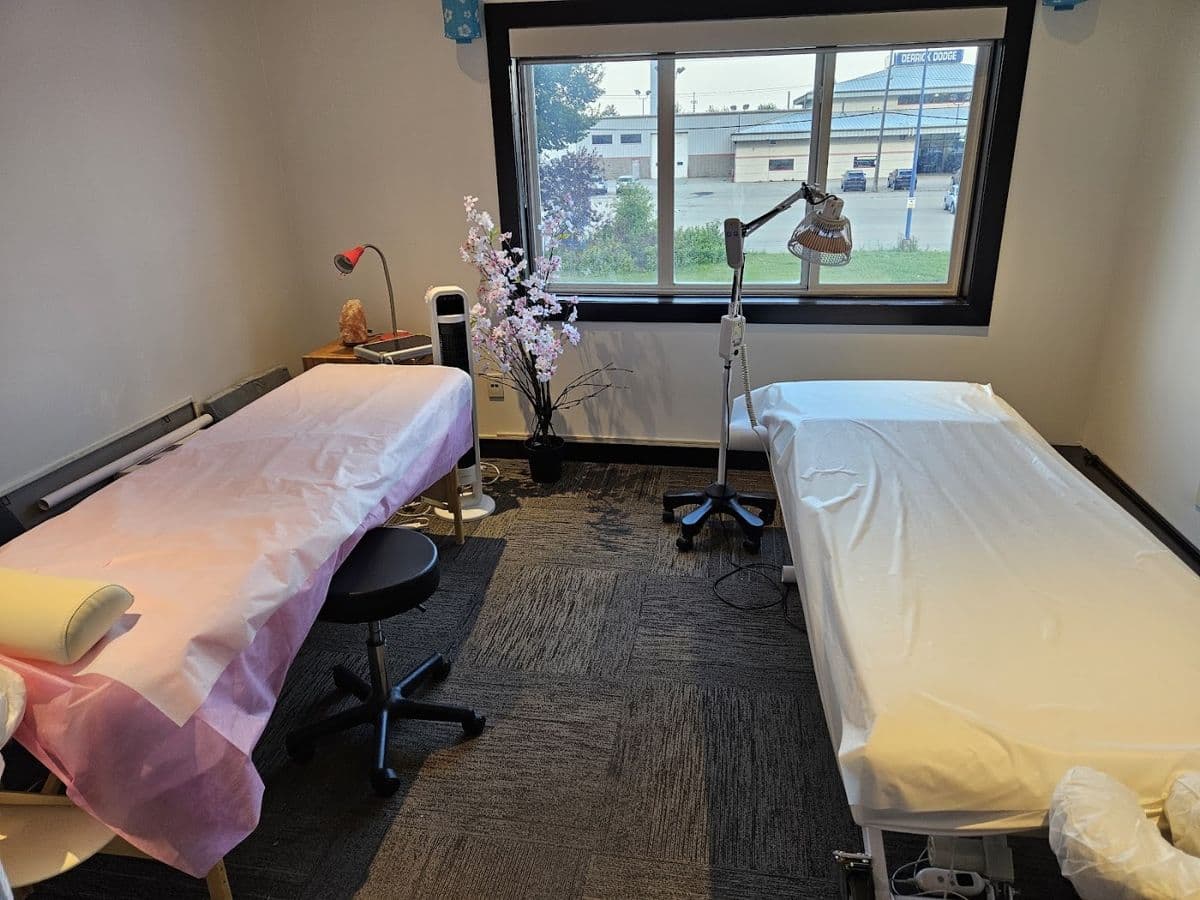 En Yang Acupuncture Clinic Edmonton in South Edmonton