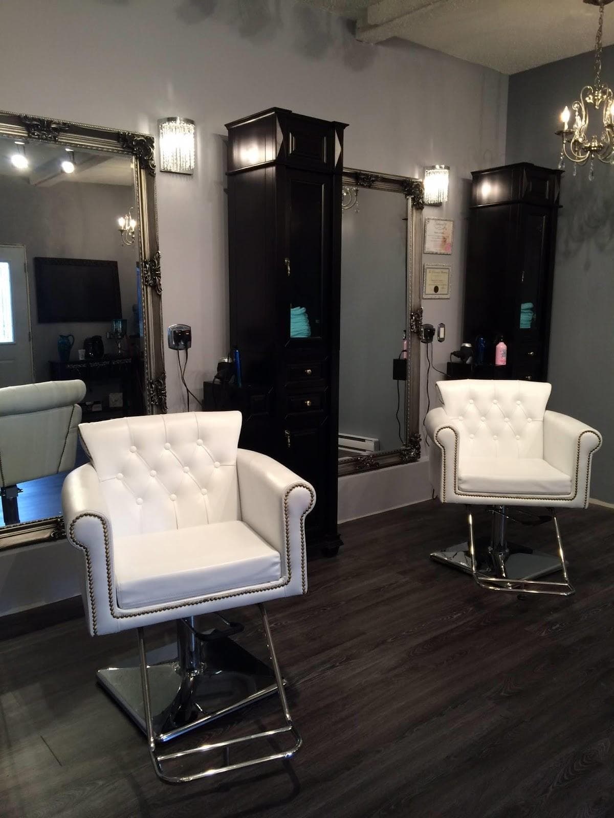 Extension Garage Hair Studio