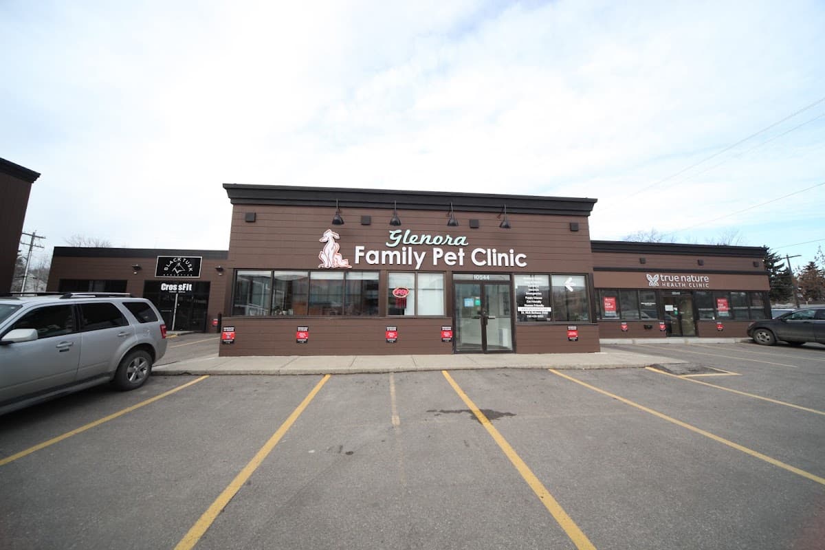 Glenora Family Pet Clinic in 124 Street, Edmonton