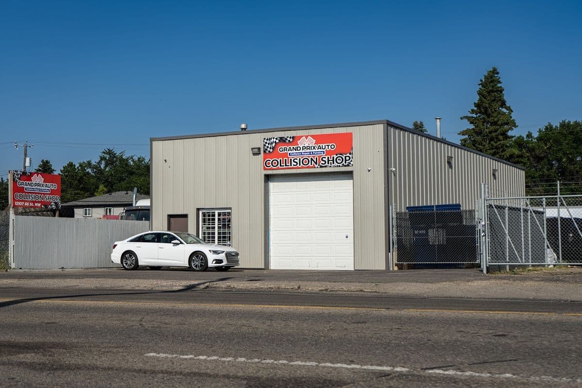 Grand Prix Auto Collision Repair & Painting in North Edmonton