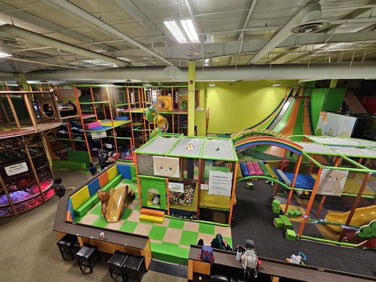 Hide N Seek Indoor Playground & Cafe