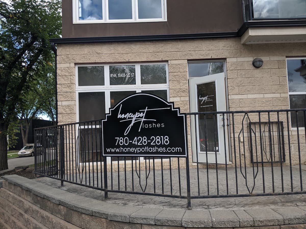 Honeypot Lashes in Edmonton