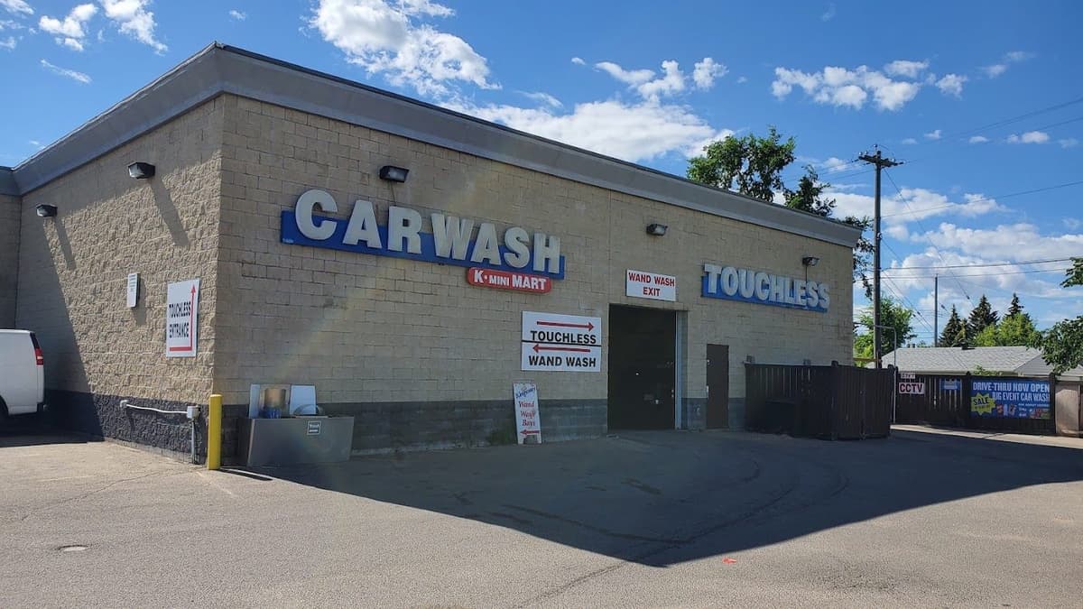 Hotshot Touchless Auto Wash in Edmonton