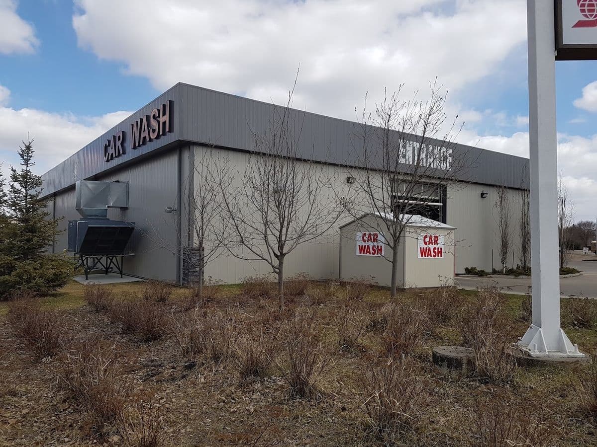 Hughes Car Wash (St. Albert) in St. Albert, AB