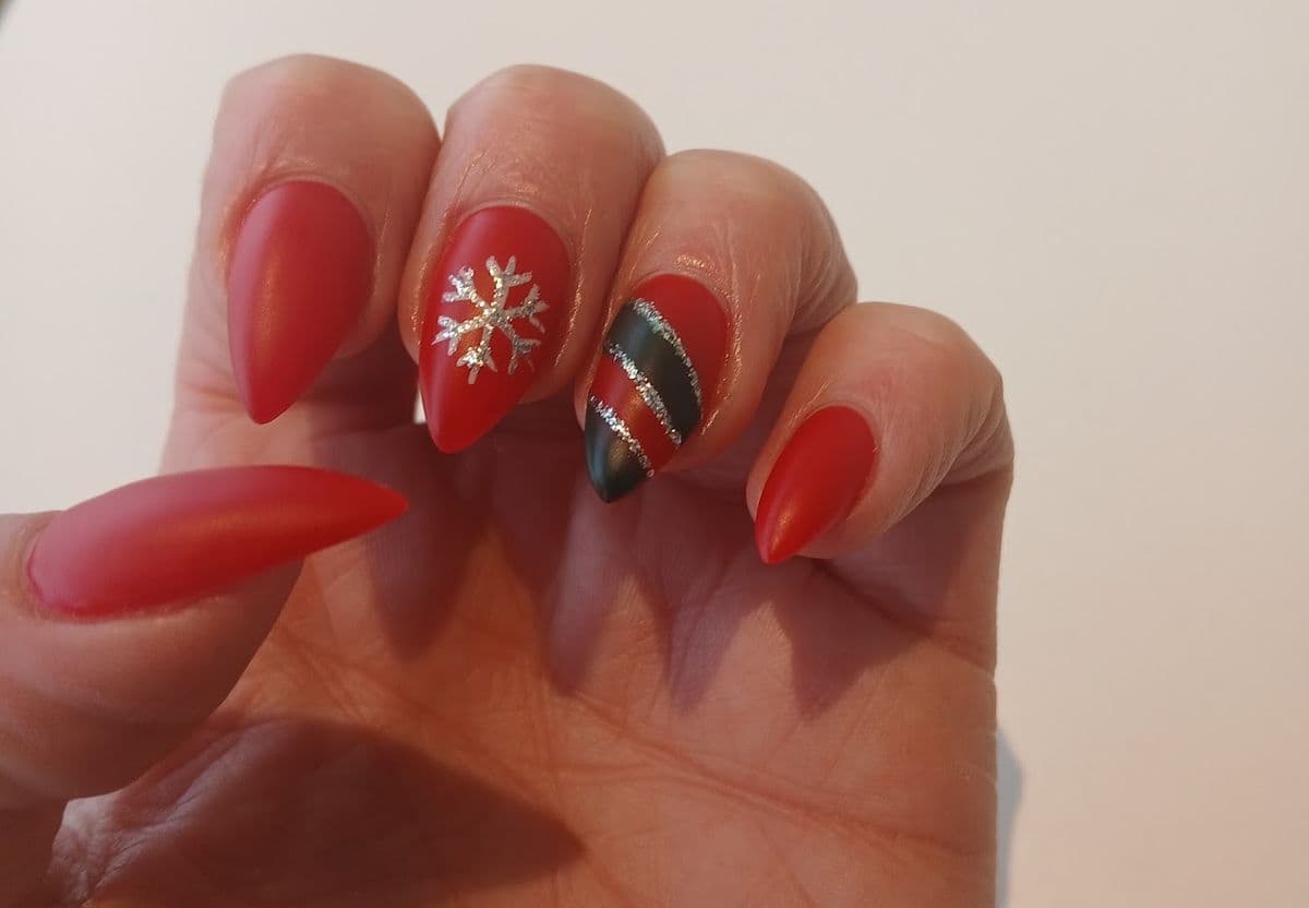 Jasmine Nails & Lash Bar in Stony Plain, AB