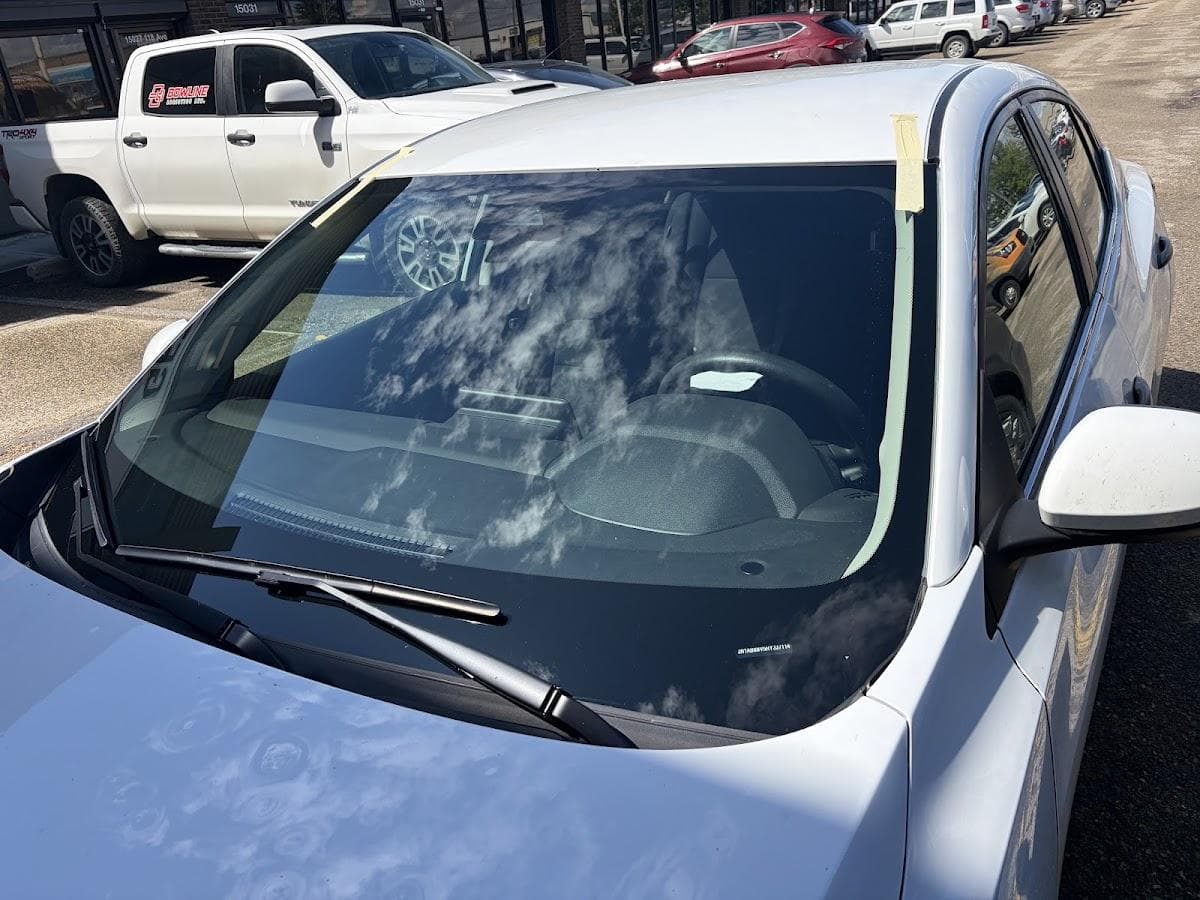 Jeff's Auto Glass in Edmonton