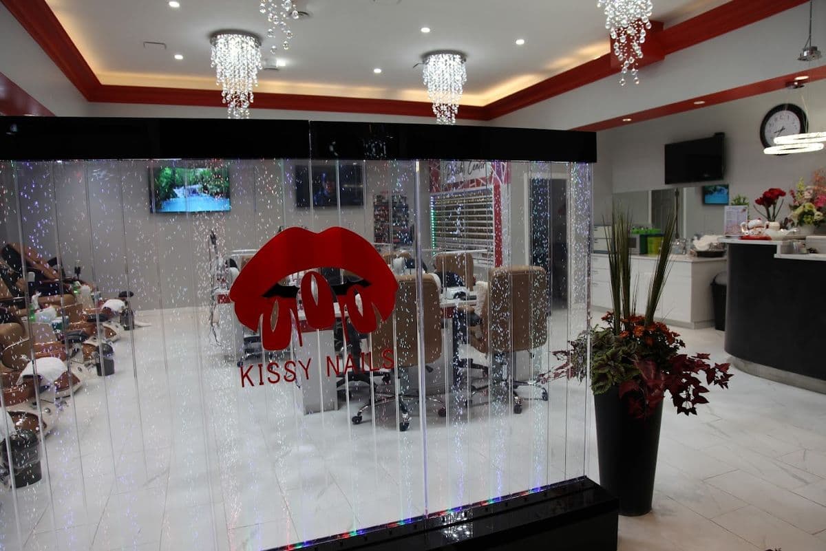Kissy Nails Spa & Massage in North Edmonton