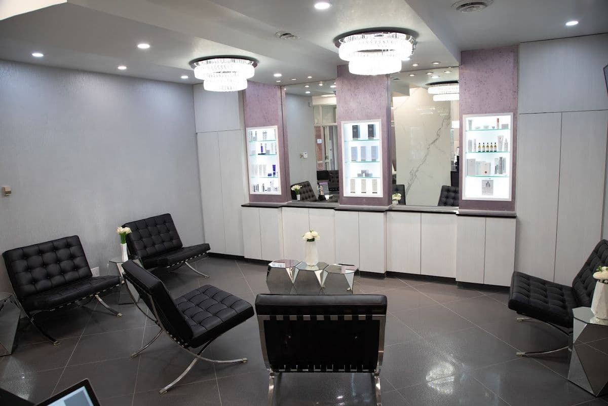 Lucere Cosmetic and Laser Clinic in Downtown, Edmonton