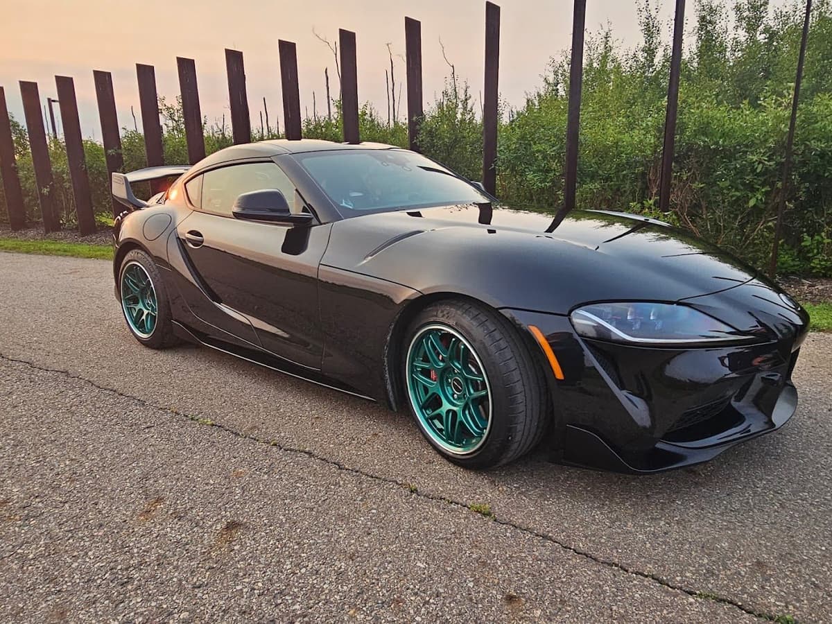 Lucky13 Auto Body and Paint in Edmonton