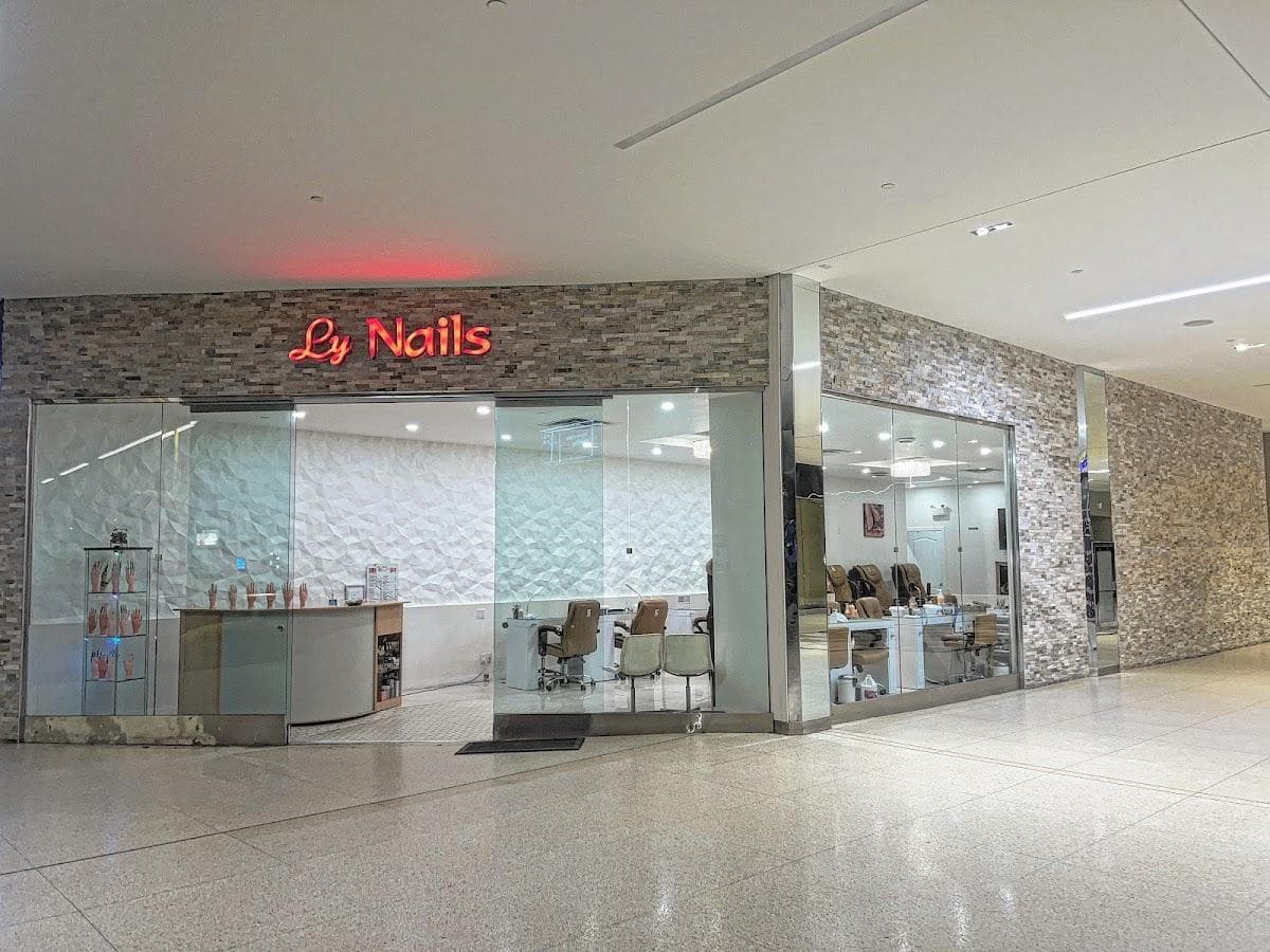 Ly Nails - Salon & Spa in West Edmonton