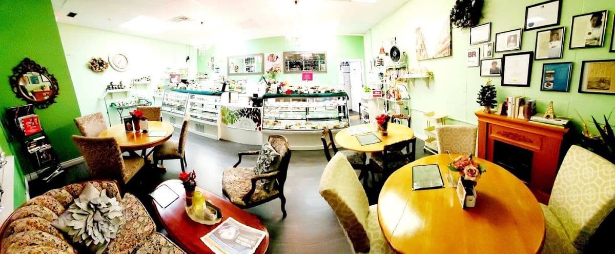 Macarons and Goodies french bakery - Edmonton-