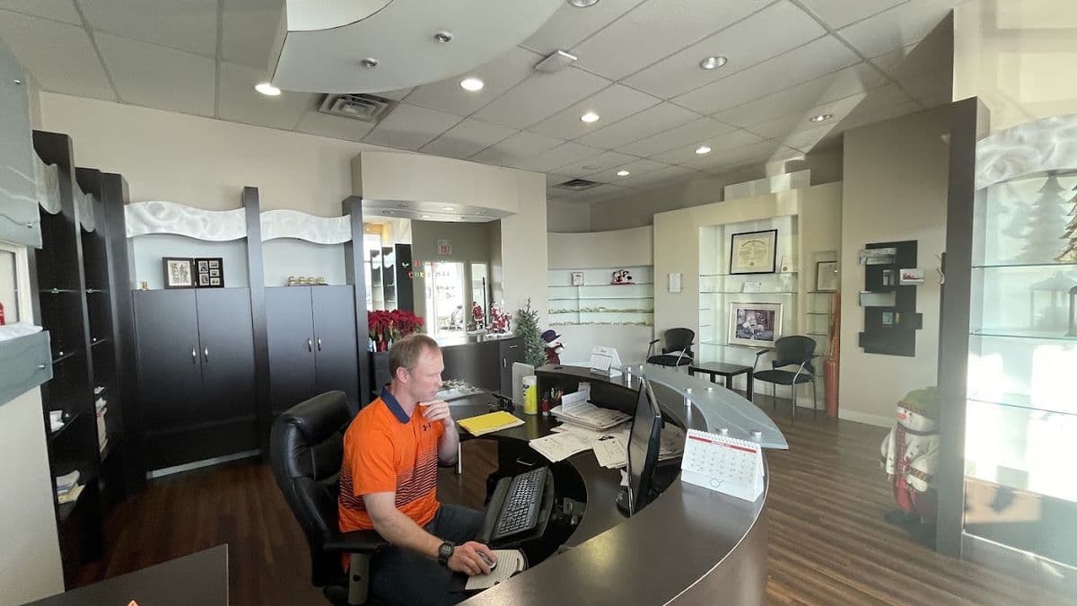 Manning Chiropractic & Wellness in North Edmonton
