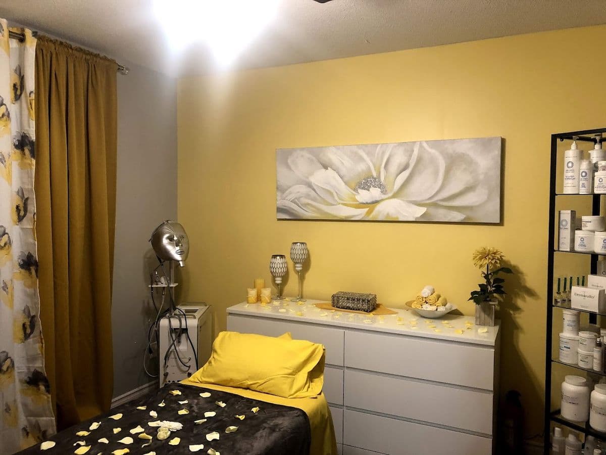 Noor's beauty salon and spa in North Edmonton