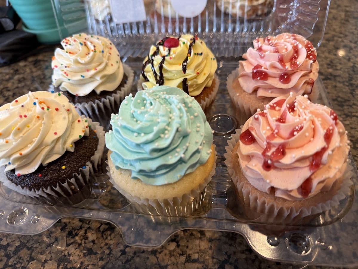OMG! Cupcakes St.Albert in St. Albert, AB