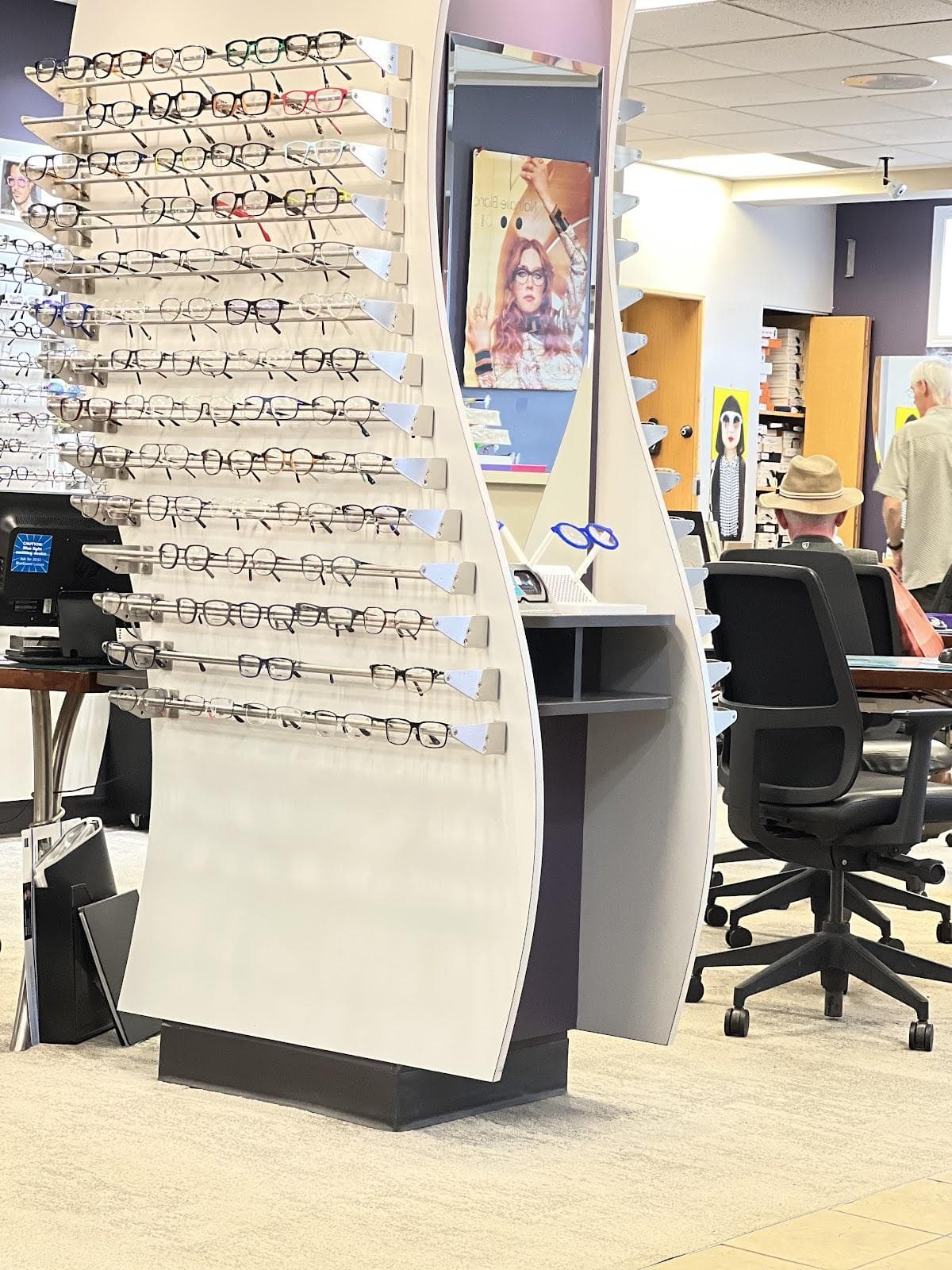 Optometrists Clinic Inc in Downtown, Edmonton