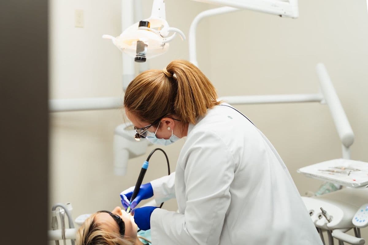 Parkland Dental Associates in Stony Plain, AB