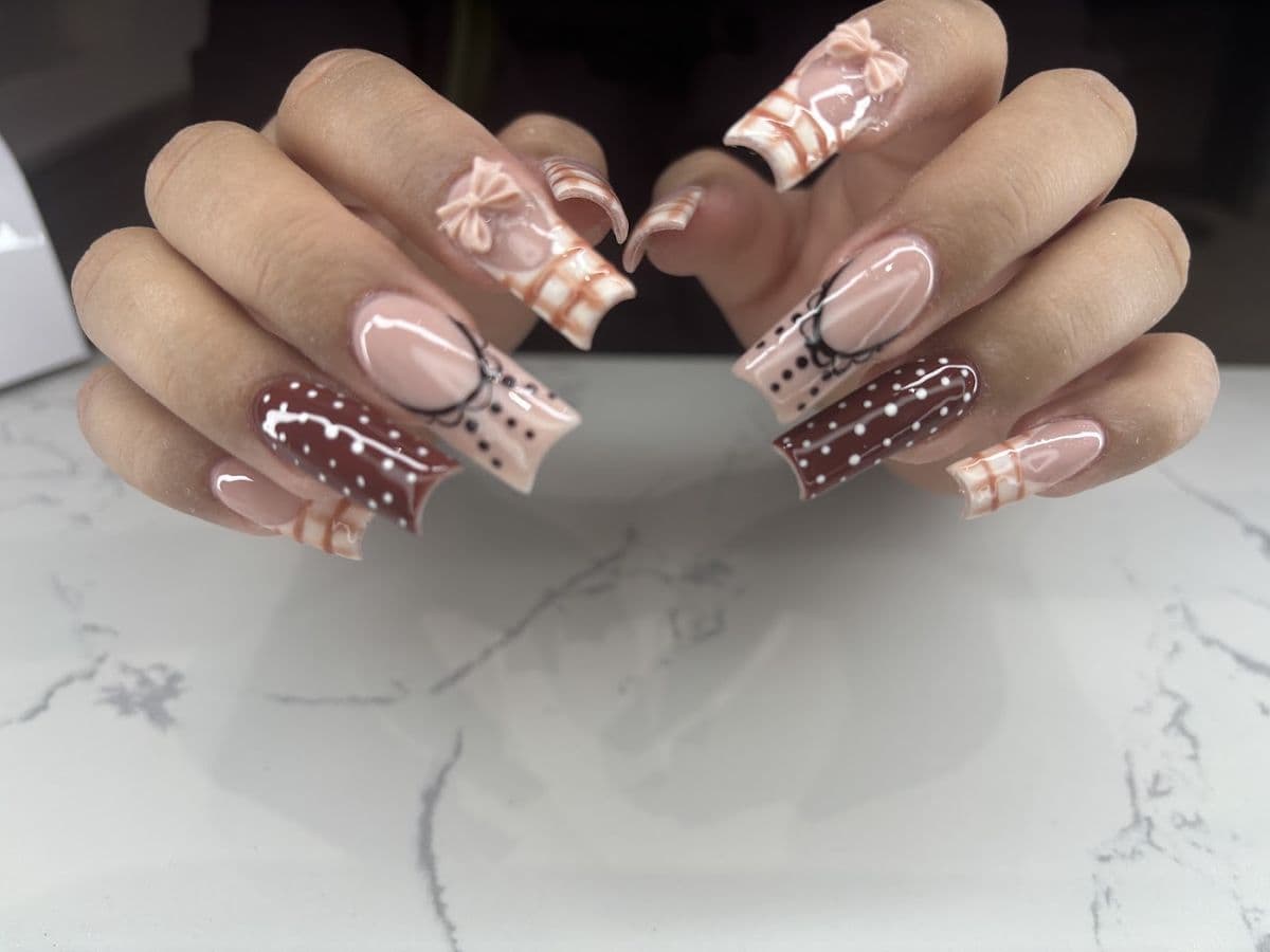 Pink Beauty Lashes and Nails in Whyte Ave, Edmonton