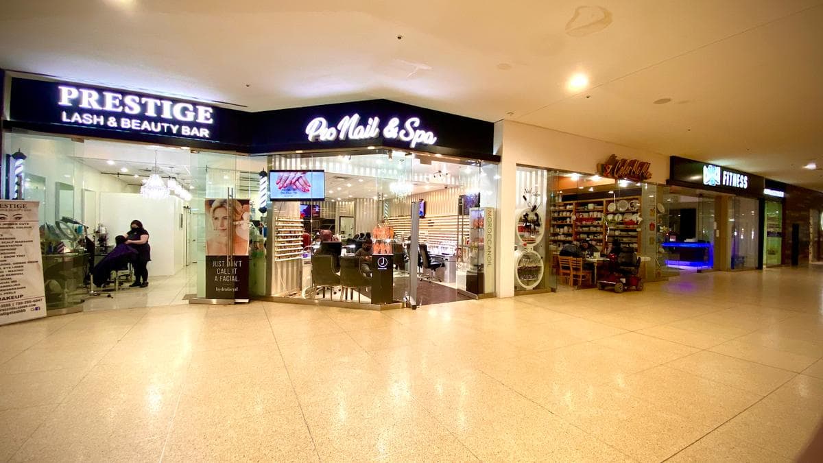 Pro Nails & Spa in West Edmonton