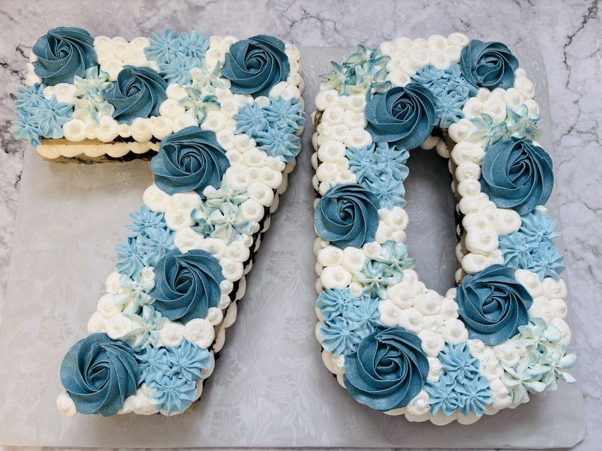 Rachel’s Cakes in Spruce Grove, AB