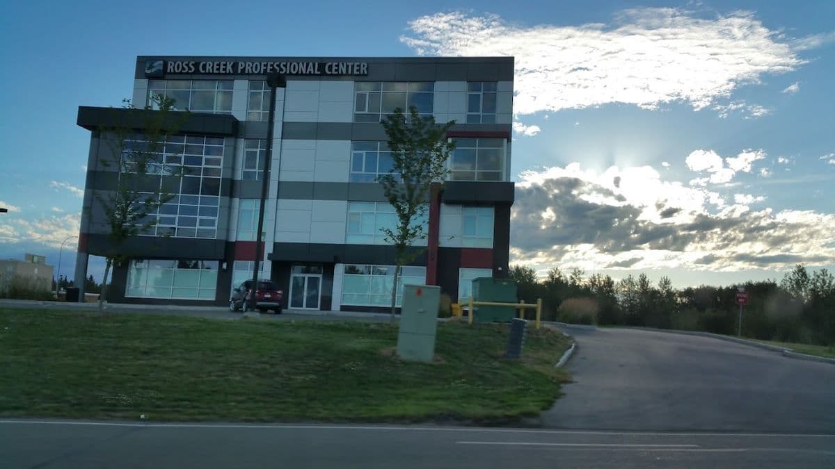 Ross Creek Professional Centre in Fort Saskatchewan, AB