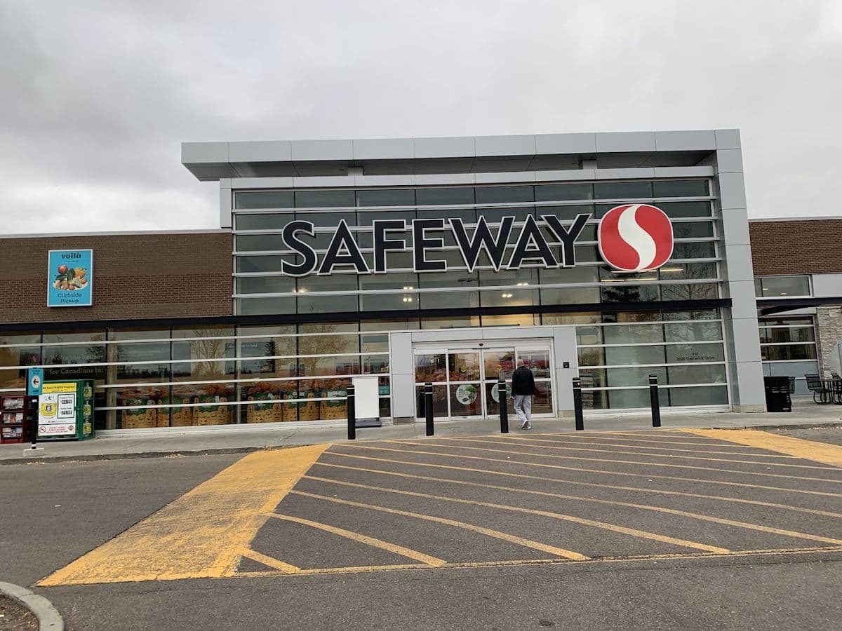 Safeway Sherwood Park Mall in Sherwood Park, AB
