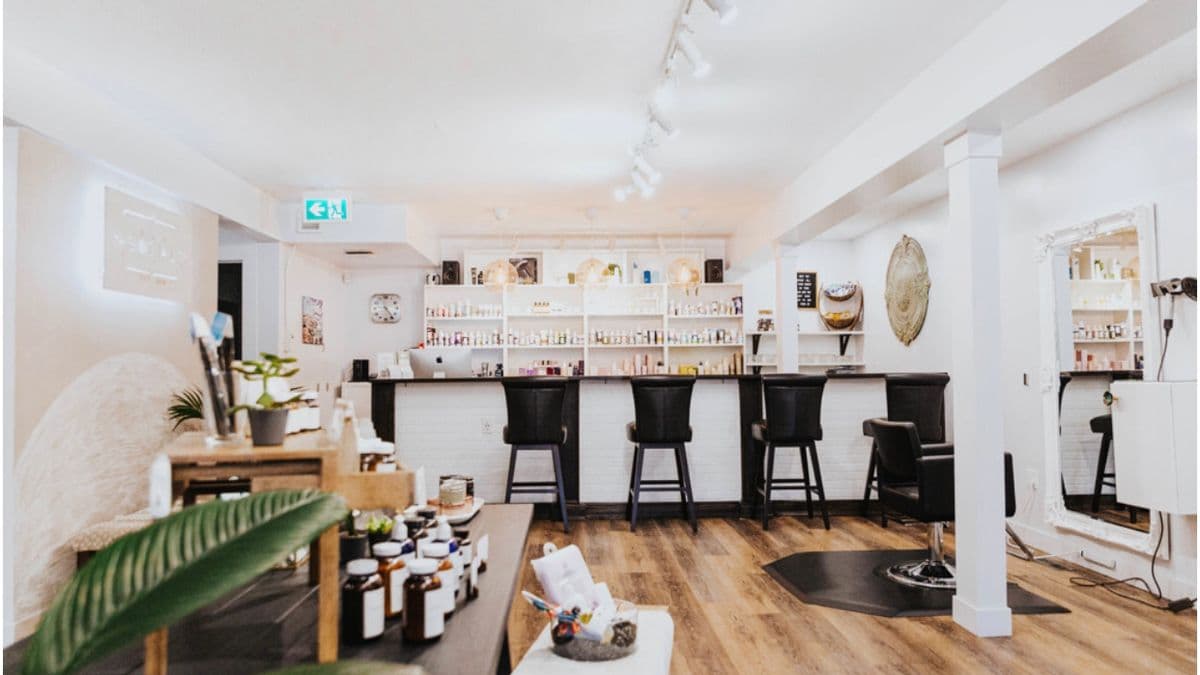 Salon Social in Edmonton