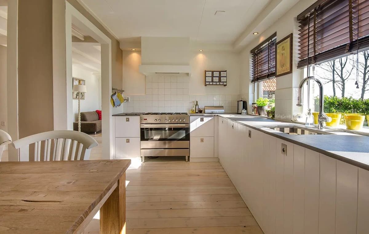 SOS Professional Cleaning Services