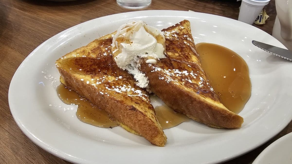 Stacked Pancake & Breakfast House (South Edmonton) in South Edmonton