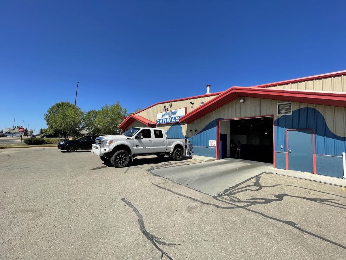 Suds Up Car Wash in Spruce Grove, AB