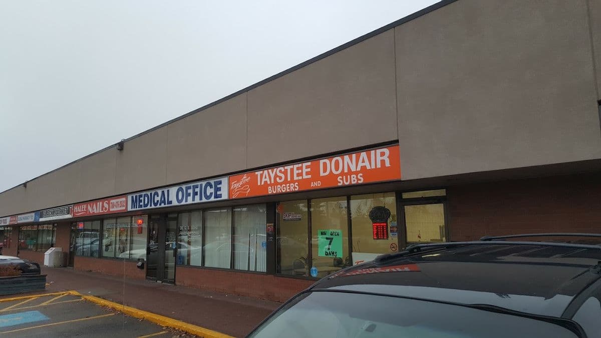 Taystee Donair & Pizza in North Edmonton