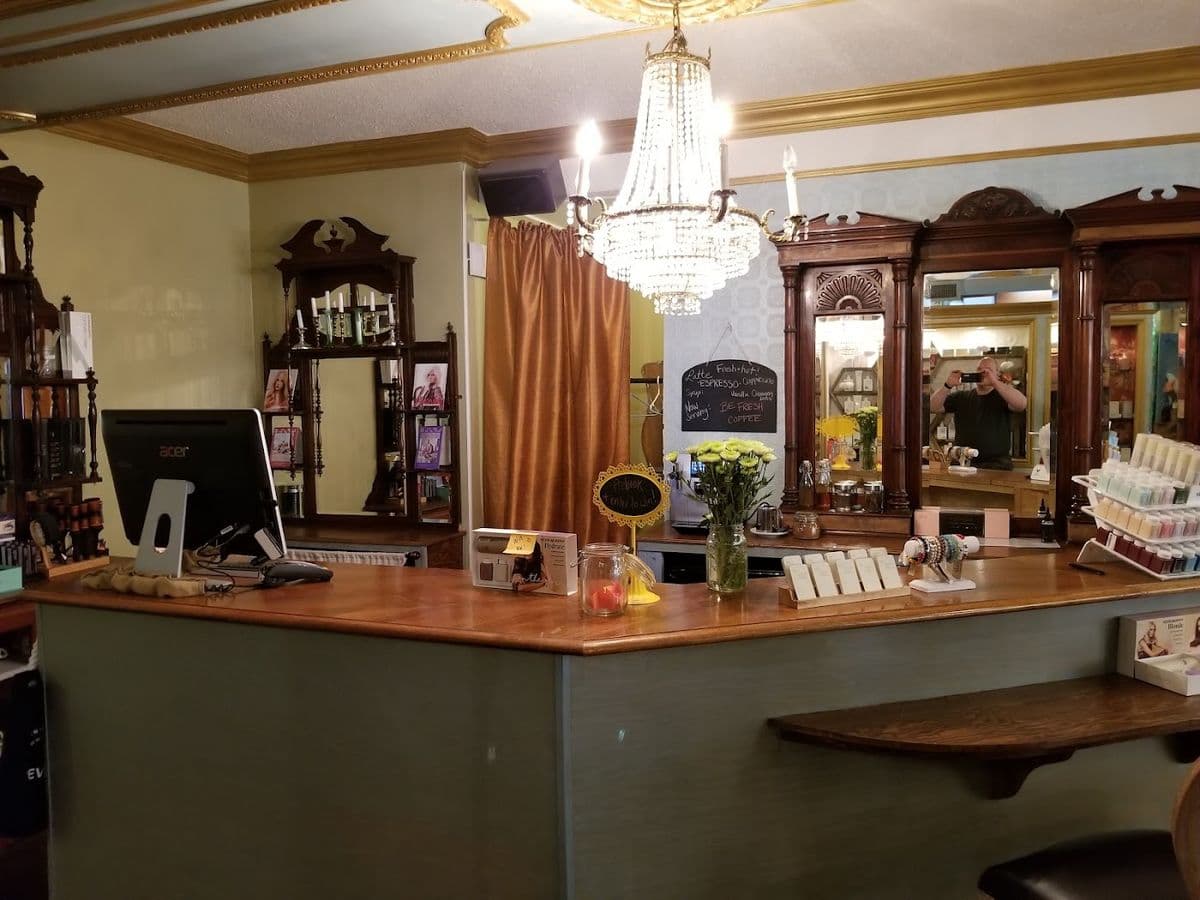 The Beauty Parlour in Whyte Ave, Edmonton