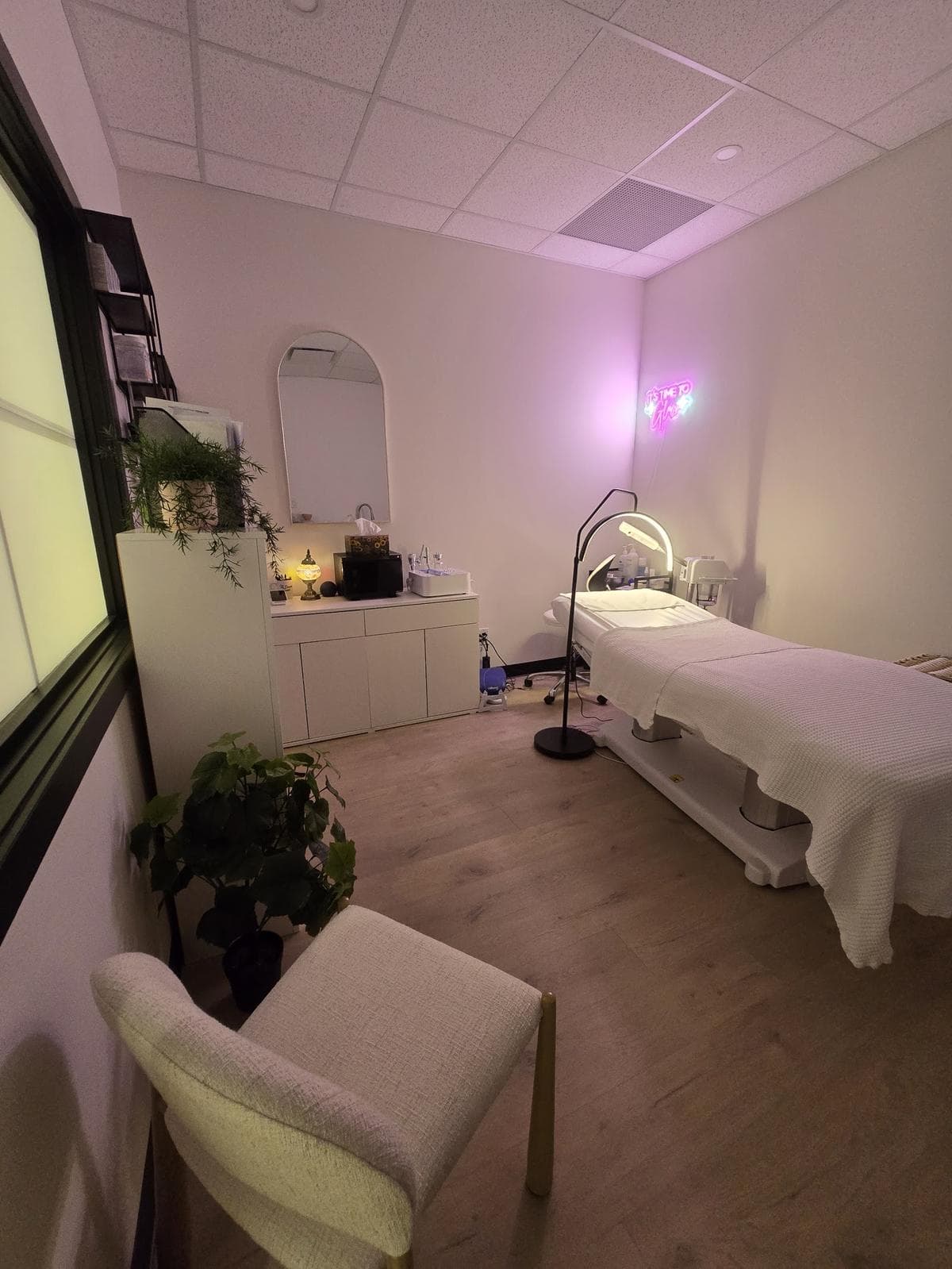 The Edmonton Facialist