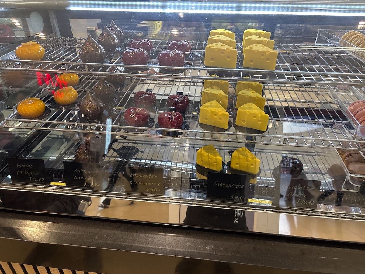 Tisto Cakes in West Edmonton